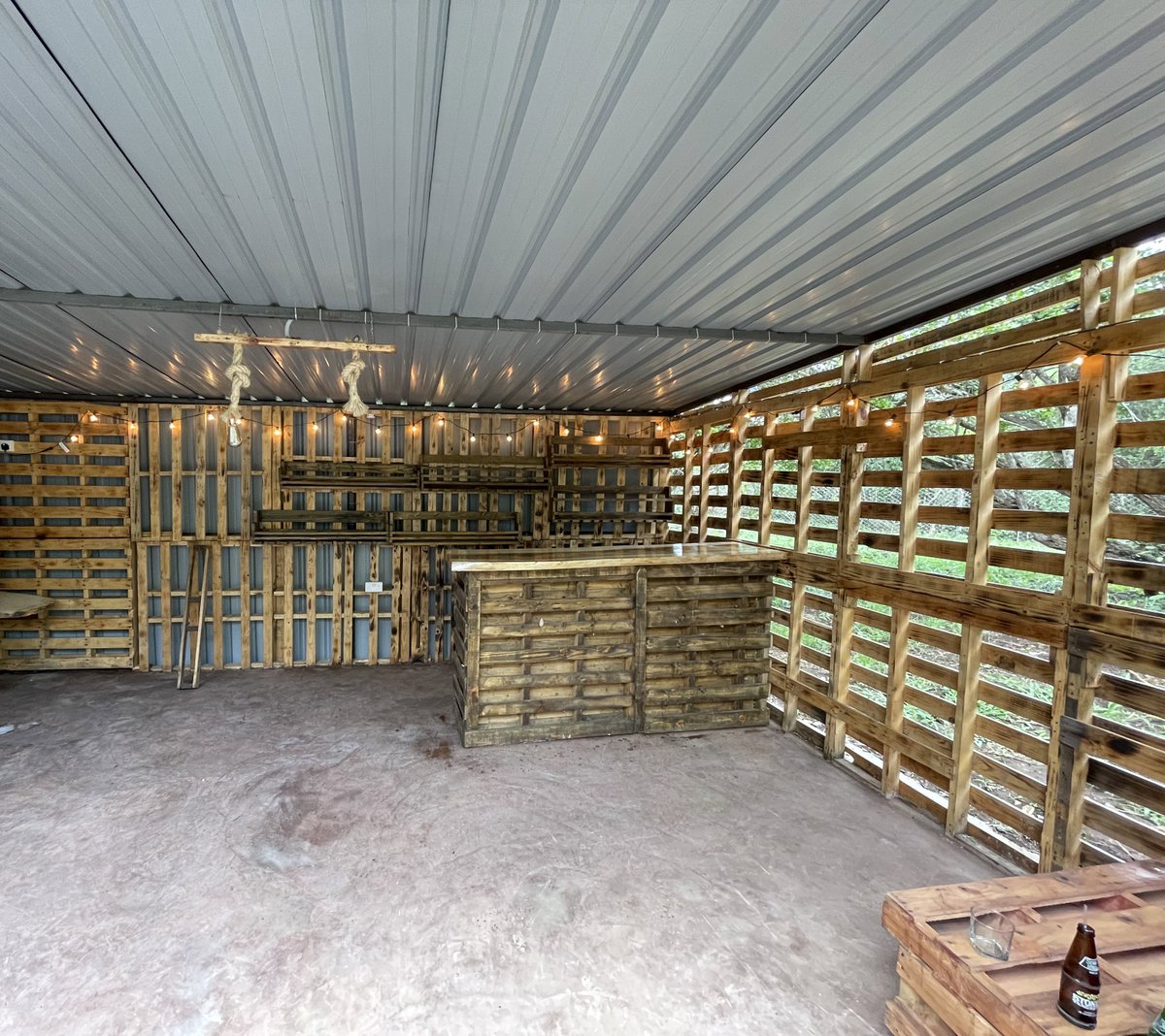 My pal is setting up a nice place at Chaka Town . Outdoor chill place . 😎