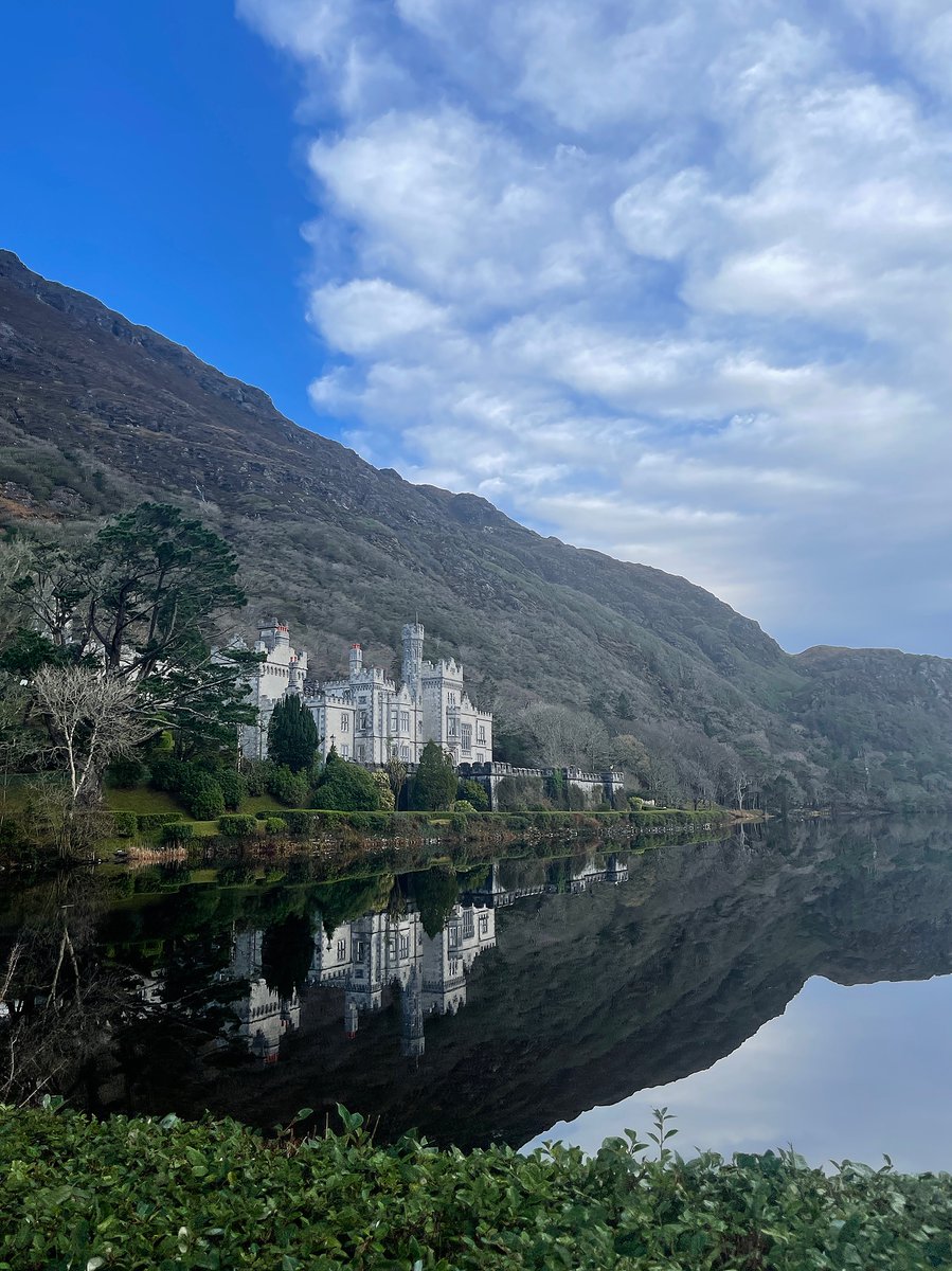 Kylemore Abbey tweet media