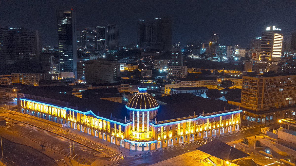 wilsonphoto12's tweet photo. PHOTO BY ME 

BANCO NACIONAL DE ANGOLA - BAÍA DE LUANDA

La Casa Sem Papel 

#PICASSOBBY 💫 https://t.co/RQd7X38MGF