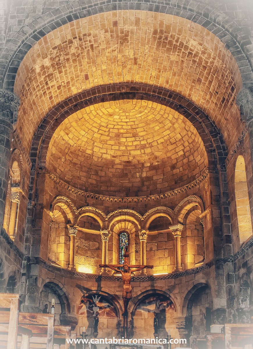 San Martín de Elines. Interior. La joya de #valderredible. S.XII.

#cantabria #arte #historia #romanico #medievaltwitter