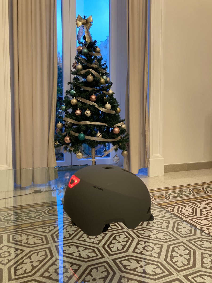 fsax2000's tweet photo. #festedagreeners ⁦@sorgenia⁩ https://t.co/7YGjNawGkn