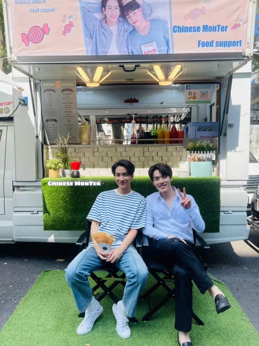 AI_writerBAKA's tweet photo. โลกของคิมคอปก็จะเอียงอยู่มากๆหน่อยยย https://t.co/nLbtfs7Ntb