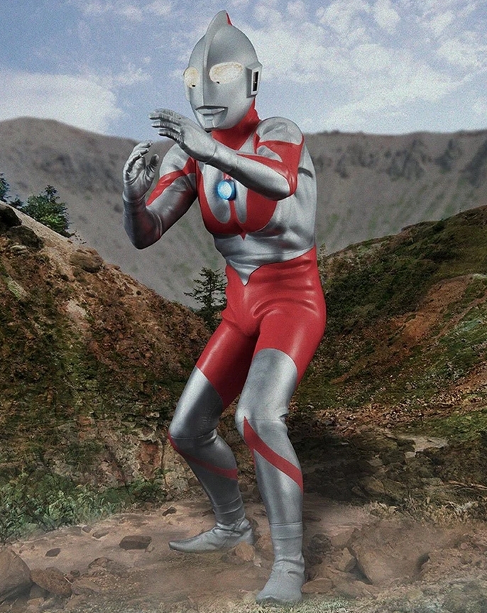 Gigaman of #Gigabash fame is also a clear homage to the original Ultraman, right down to the same fighting pose, as well as some other influences from the tokusatsu genre. Though he is abit of a 'larger' example, than most.

#PassionRepublicGames
#ULTRAMAN