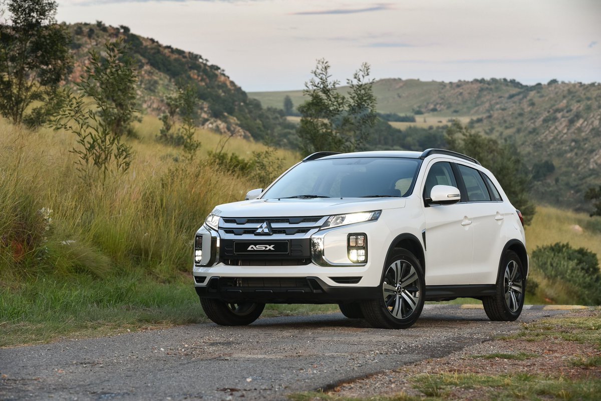 MitsubishiMLW's tweet photo. With great style, performance, safety and tech features, plus plenty of space for friends, family and cargo - the Mitsubishi ASX won’t cramp your style. #ASXAdventure https://t.co/PyMTtr6zDz