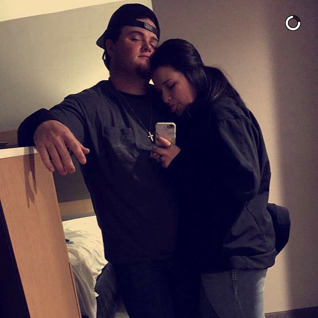 fattt_dubbb's tweet photo. To the mother of our beautiful baby girl.
To my future wife.
To my lover forever.
To the most beautiful girl to ever walk this planet.

Happy 4 year anniversary❤️❤️
Thank you for everything, I don’t know how i could ever do it without you😘 https://t.co/GhMvYOS6CA