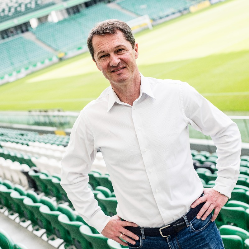 LegiaWarszawa's tweet photo. Jacek Zieliński Dyrektorem Sportowym Legii Warszawa.