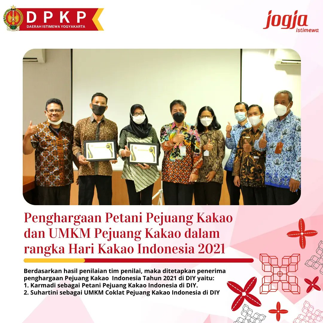 dpkp_diy's tweet photo. Dalam rangka memperingati Hari Kakao Indonesia 2021, Dewan Kakao Indonesia memberikan penghargaan kepada petani dan pelaku usaha kakao yang banyak memberikan konstribusi dalam pengembangan kebun kakao serta UMKM pengelolaan agribisnis kakao. 

Selengkapnya
https://t.co/H3Ql9yt0la https://t.co/xGgn2yuoId