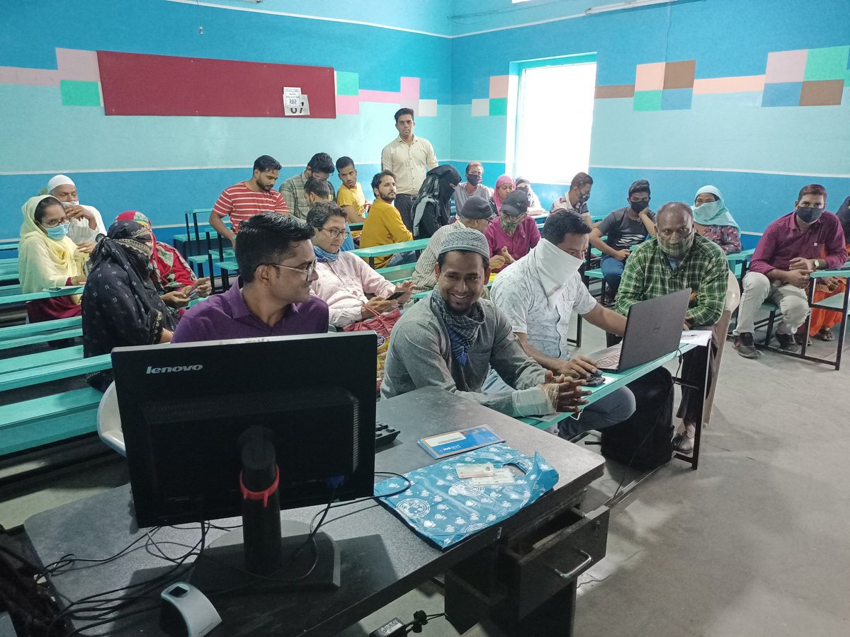 wsim1992's tweet photo. તાંદળજા એક્તા મંચ અને હ્યુમન્સ પાવર ઓર્ગેનાઈઝેશન એનજીઓ દ્વારા આજરોજ  તાંદળજા વિસ્તારમાં ફૈઝ સ્કુલ ખાતે ફ્રી વિનામૂલ્યે. ઈ-શ્રમ કાર્ડ ના કેમ્પ નું આયોજન કરવામાં આવ્યું હતું. આજ ના કેમ્પ માં 247 જેટલા લાભાર્થીઓ એ કેમ્પ નો લાભ લીધો હતો 
વસીમ શૈખ સમાજિક કાર્યકર https://t.co/TUa8IBUhvP