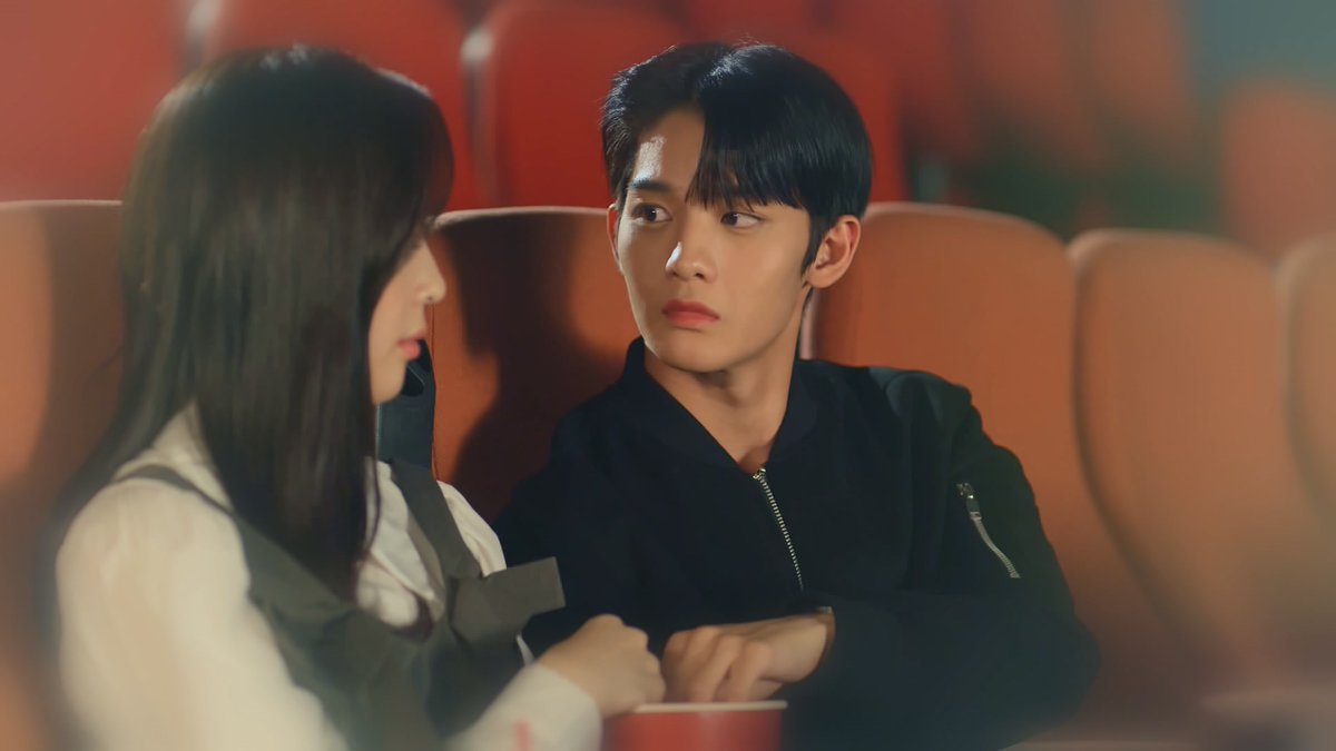 민재이준의 영화관 데이트?!🔥🔥🔥 @계정을 삭제하였습니다 10화는 오늘 오후 6시 콬TV 유튜브👀🤍 🔗http://bit.ly/KOK_Subscribe #계정을삭제하였습니...