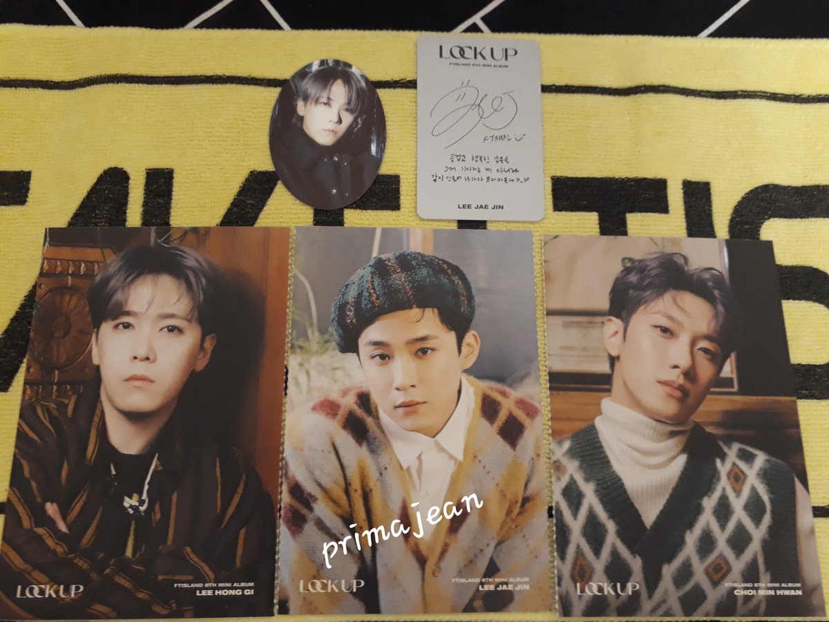 Alex90002536's tweet photo. Happiness overload 😂
Finally I got my copy
#FTISLAND
#8thMiniAlbum
#LockUp
#LeeHongKi
#LeeJaeJin
#ChoiMinHwan https://t.co/YjhNAKwLHq