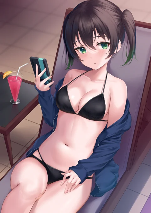 プールサイドでくつろぐ侑ちゃん 