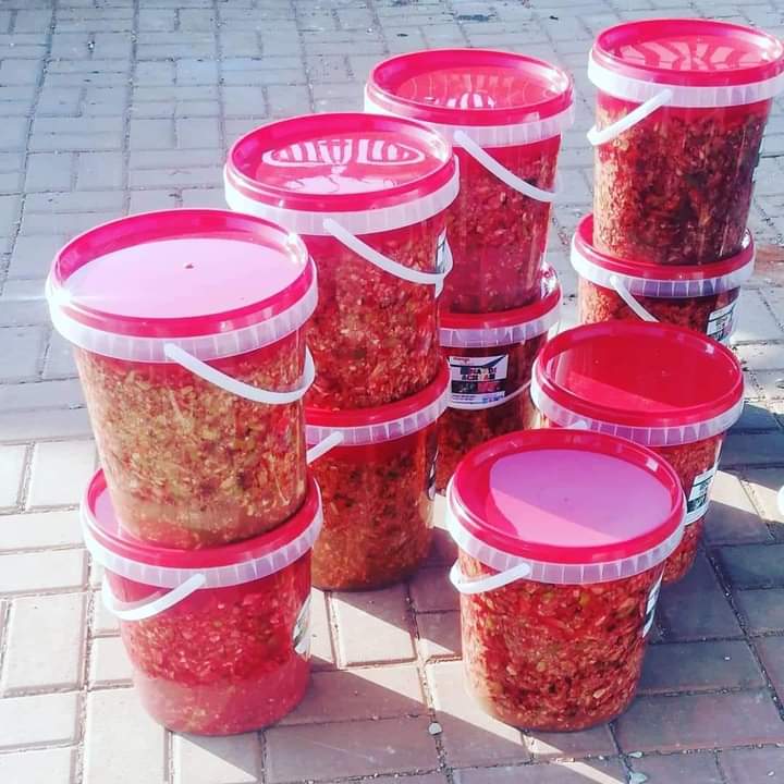 achaar_mnandi's tweet photo. Mnandi achaar R180 9kg free delivery around daveyton call 0658144929 mnandiachaar441@gmail.com free delivery around daveyton https://t.co/JG061K0r3S