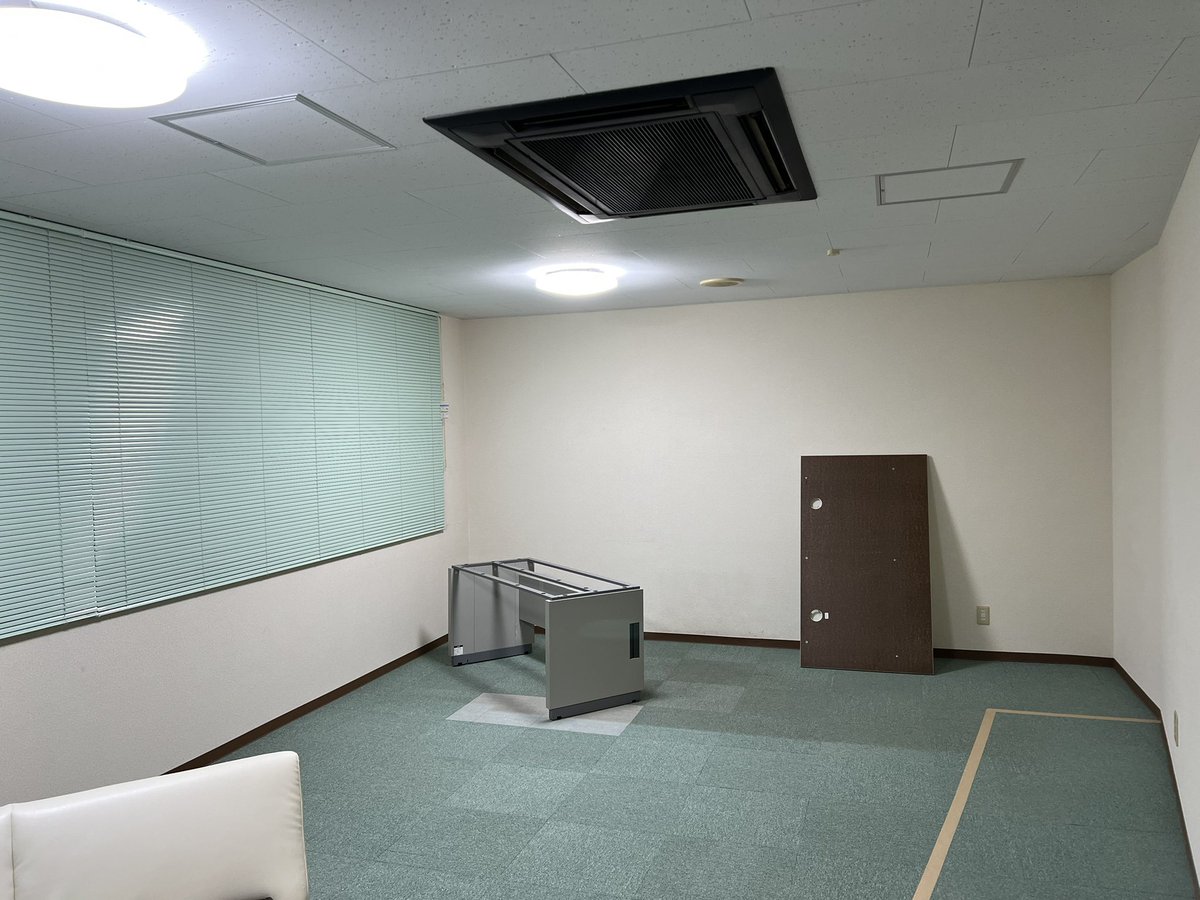 DropShootClub's tweet photo. お知らせ
店を出します！
来年1月から2月の間にオープンするんで！
よろしくお願いします！
#DropShootClub  #ミリタリーショップ https://t.co/AODpsaZSCo
