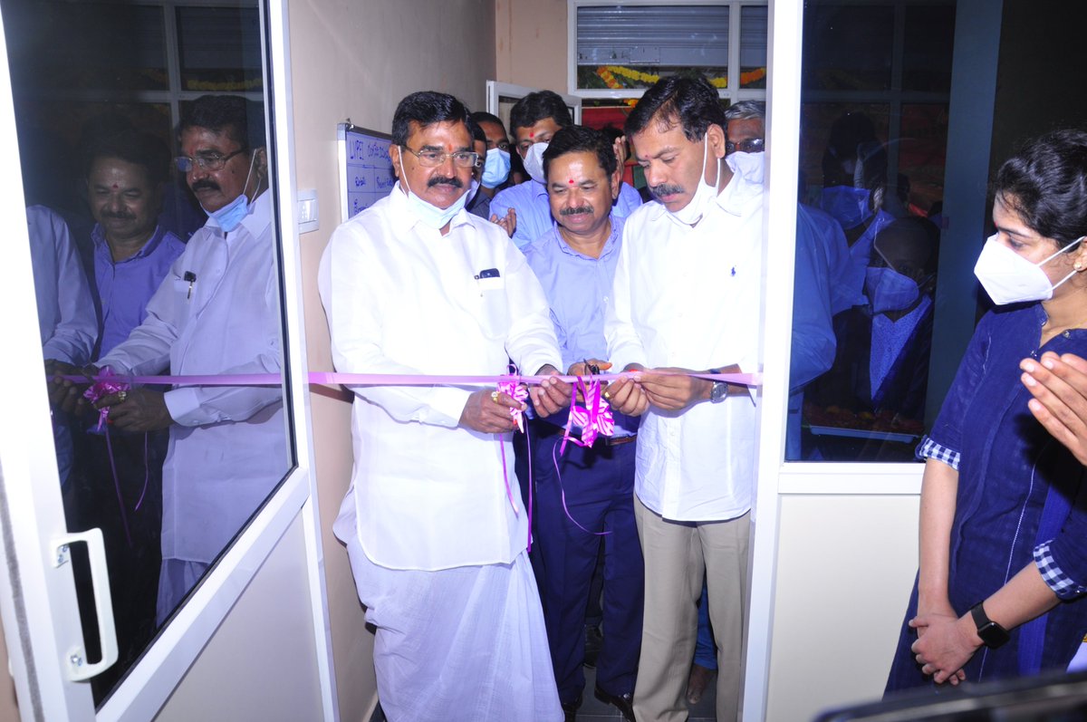lvprasadeye's tweet photo. #VisionCentre #PrimaryEyeCare at #Kodair #Nagarkurnool #Telangana inaugurated. #LVPEI gratefully acknowledges the support of Lavelle Fund for the Blind, Inc., #USA & Dr Rangineni Rajagopal & family for their generous contribution, and @SingireddyTRS for inaugurating the centre. https://t.co/ezrTRdtUPv