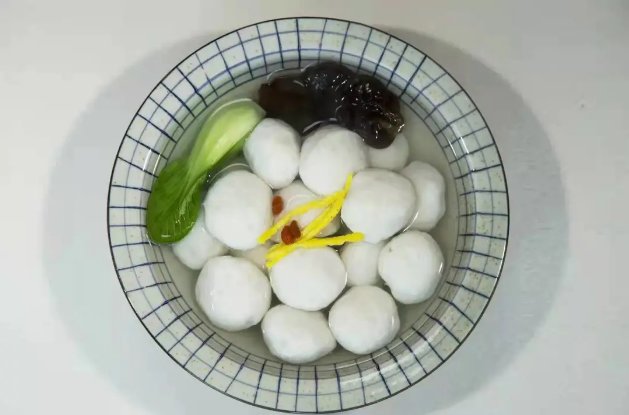 GoJiangsu's tweet photo. #Jiangsu boasts a number of street delicacies that meet diversified #food consumption needs. A list consisting of 352 provincial demonstration food workshops was released, promoting market standardization and attracting young people to start businesses in this sector. #WhatsOnJS https://t.co/bSafJqY1cc