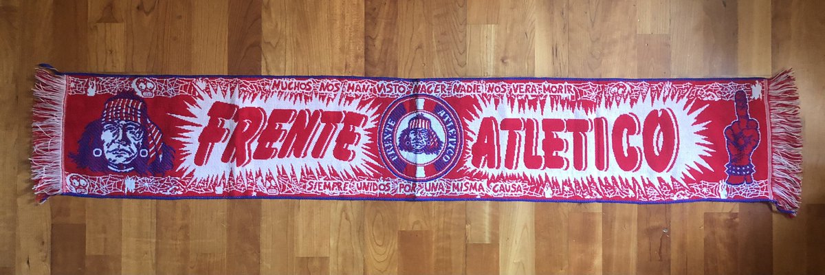 FAlvaro_82's tweet photo. Hilo de mi colección de bufandas del Frente Atlético Ultras 1982:

1. Muchos nos han visto nacer, nadie nos verá morir. https://t.co/3FmTcy8ASC