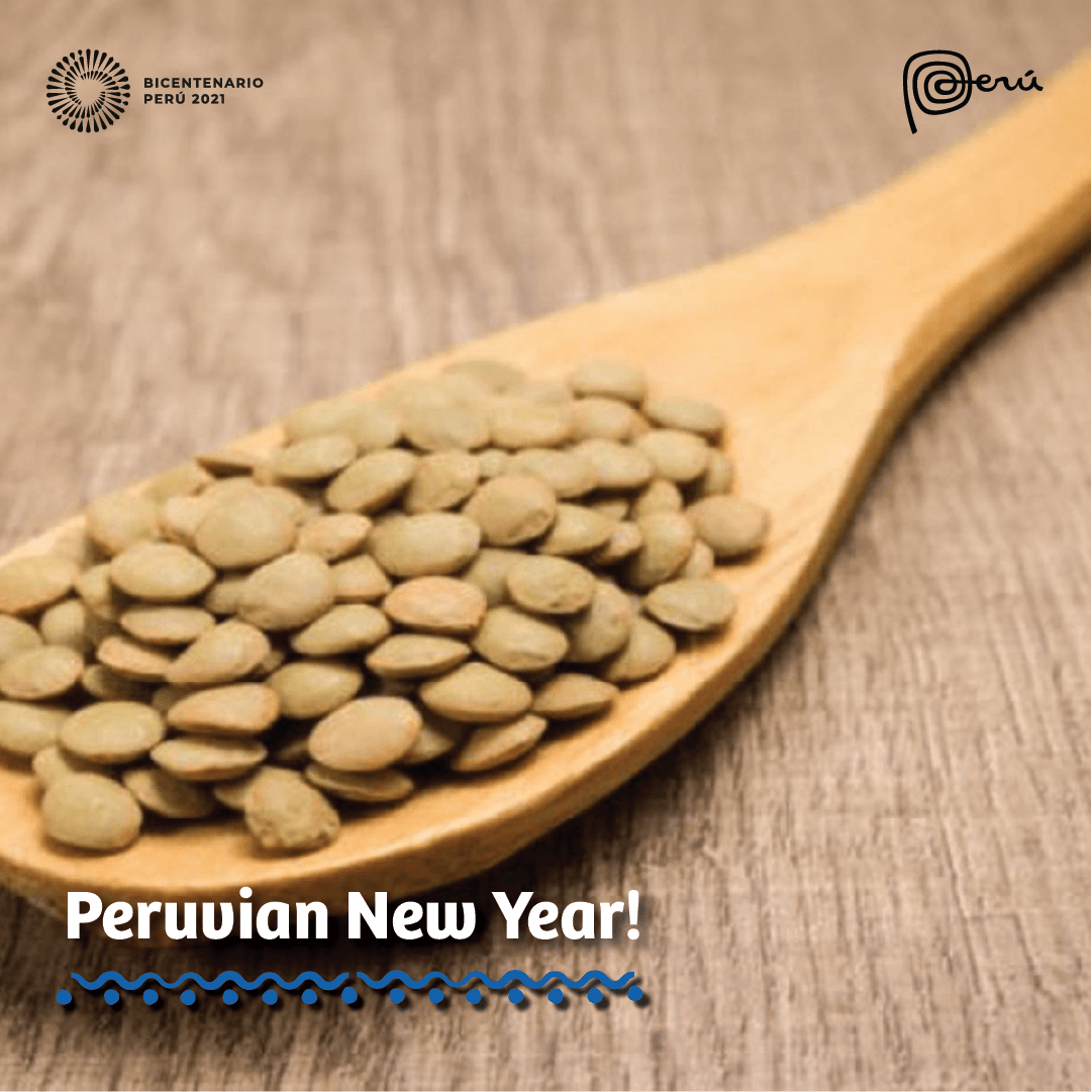 peruinindia's tweet photo. Peruvian New Year traditions:
Fill your pockets with lentils for  prosperity!  
Eat twelve grapes under the table at midnight while saying the name of each month for luck! 
Your pockets must always have money!  
Wear something yellow to bring in the New Year! https://t.co/C4ywCCQ4DN