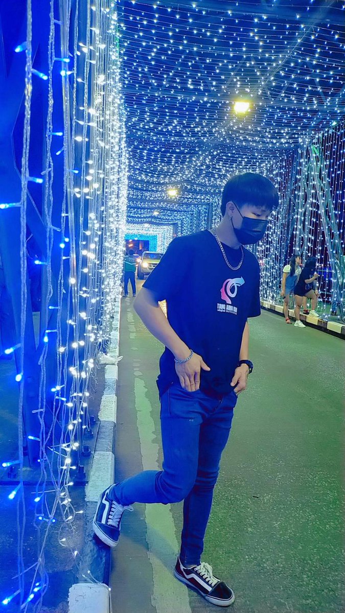 mxkYCySahcE7ANW's tweet photo. คนอยู่แถวๆเชียงใหม่ในเมืองไม่มีเลยเหรอ😥 เงี่ยนบ่อยจังอยากเย https://t.co/tlXVyoa2rJ