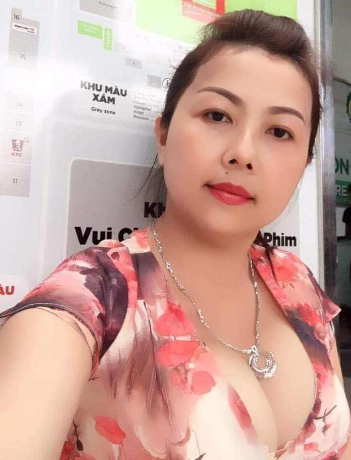 Quý Bà Hồi Xuân tweet media