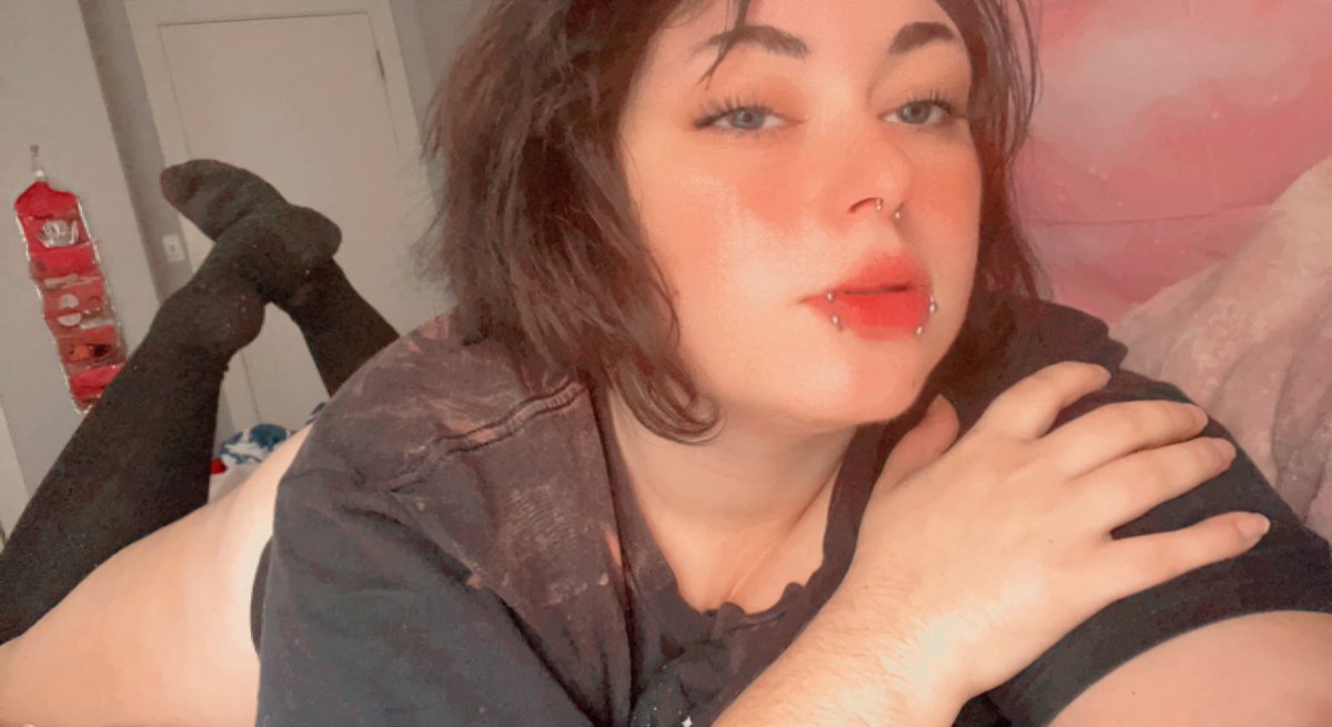 findomp65131176's tweet photo. Taking in new subs this week, approach and tribute for a chance to be my long term sub 😉

🌸findom🌸goddess🌸 pay pig🌸humanATM🌸cashcow🌸cashslave🌸finsub🌸finD🌸 https://t.co/CrvFb9ceFu