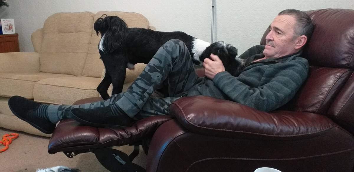 LesBatt's tweet photo. Spend the evening sitting with mum and dad. Works well with my boys. https://t.co/k7MGsI1ki2