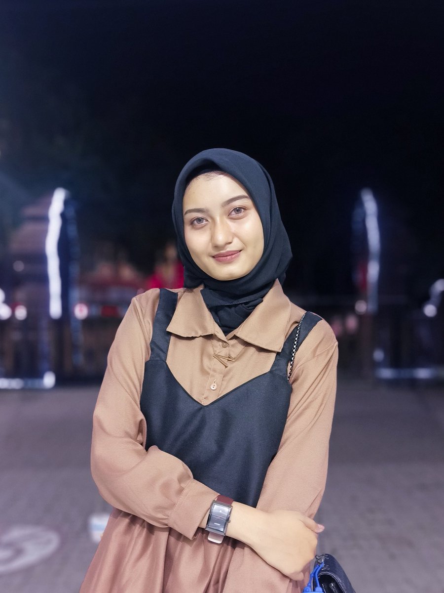 Inayahwlc's tweet photo. @tanyakanrl Fotoku sendiri🤙 https://t.co/WLdQgcENGo