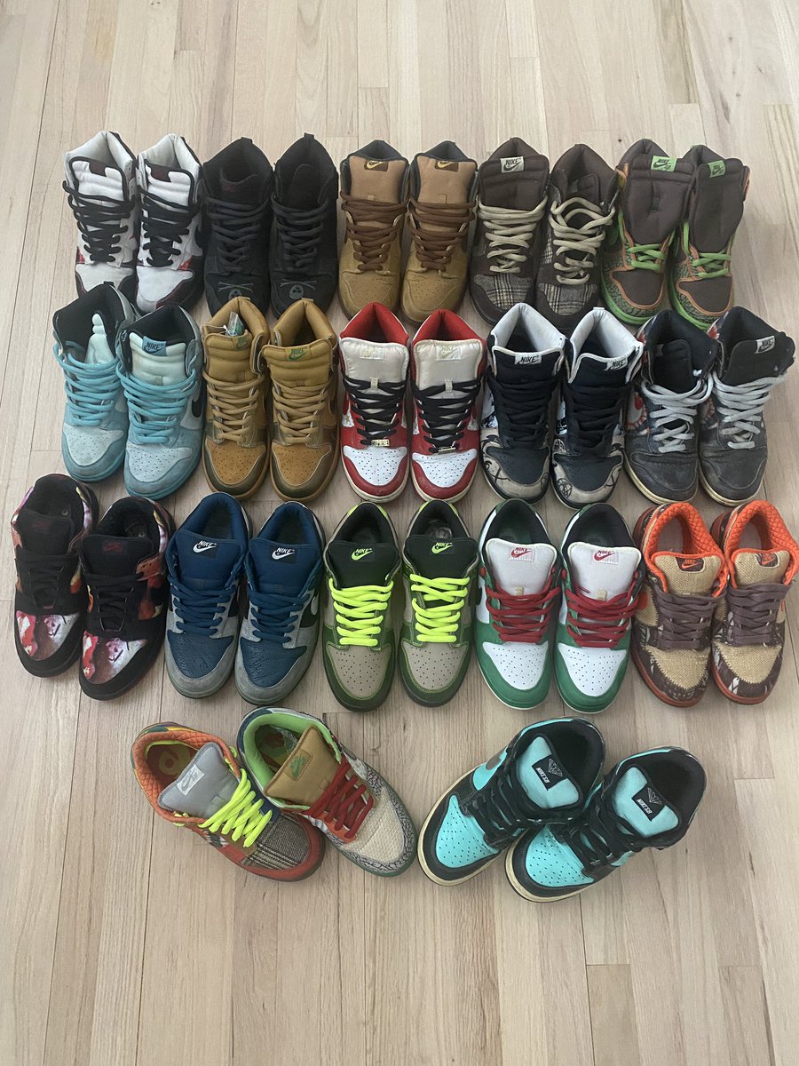 DeeJayNickRusso's tweet image. Is it true there’s a bunch of sneakerheads in the @GutterCatGang ?

Here’s a light flex of my OG @nikesb collection 👟 👟

#gutterkicks #nikesb #silverbox #pinkbox