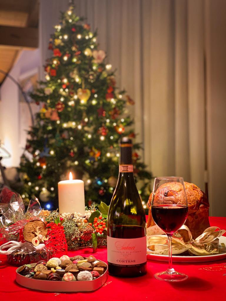 Merry Christmas from the whole Cortese family! 
We hope you are enjoying a happy and peaceful Christmas holiday with one of our precious wines!

#cortese #Christmas #Holiday #wines #vegan #organic