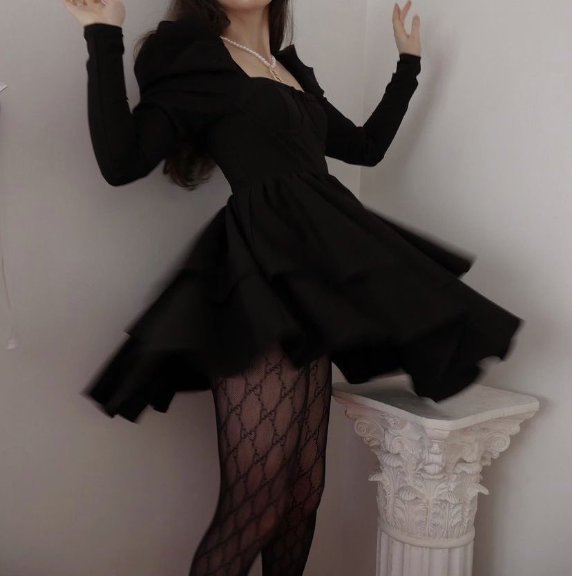 •              
          
                  ⇢ 𝗗𝝠𝗡𝗖𝗘 𝗪𝗜𝗧𝗛 𝗠𝗘 

ꨄ #TMchristmasbal