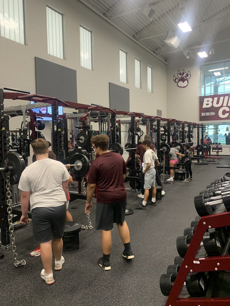 Bearcats putting in that work over the break. The season will be here before you know it! #wewillwin <a href="/thswpa/">THSWPA1</a> <a href="/TxHSPWL/">THSPA</a>