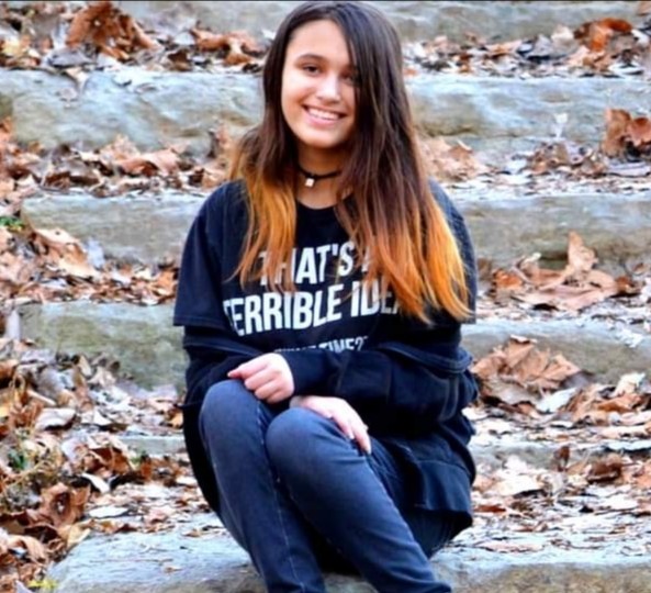 owensboropolice's tweet photo. UPDATE: Additional photos have been provided for this juvenile who was reported missing on December 25th, 2021.

If you have any information that may help us locate this juvenile, please call dispatch at 270-687-8888, or leave an anonymous tip with Crime Stoppers at 270-687-8484. https://t.co/6LQ0pbqUrV