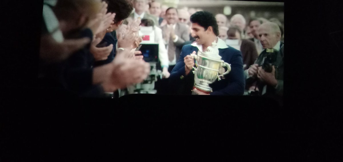 sushmibhaduri28's tweet photo. It’s not a film, @83thefilm is an emotion! goosebumps & tears. @kabirkhankk & Team, thank you! I'm Speechless Love You For The Moment Of PRIDE Salute You #83TheFilm ❤️🙏🏻
#83Review @RanveerOfficial @_KaProductions @NGEMovies @HARRDYSANDHU @issahilkhattar @AmmyVirk @adinathkothare https://t.co/lLlPRylamA