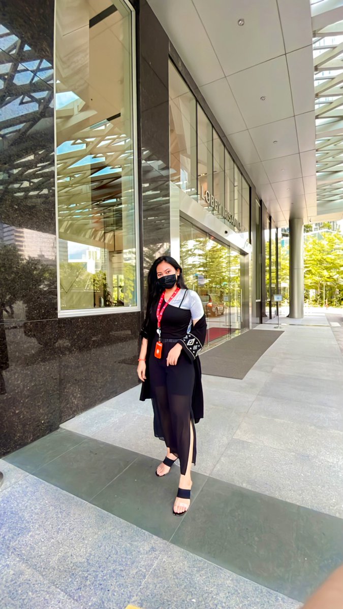 LisaAbet's tweet image. One thing that i luv the most about working at shopee: Kebebasan berpakaian.

#lifeatshopee