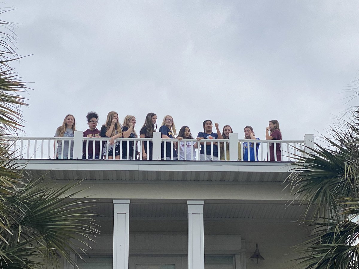 WCLadyTrojans's tweet image. Team Breakfast to kick off our first day of the tournament. Looking forward to a lot of competition, team bonding and fun this week. Most importantly getting better. First game at 5:30. #TheProcessMatters