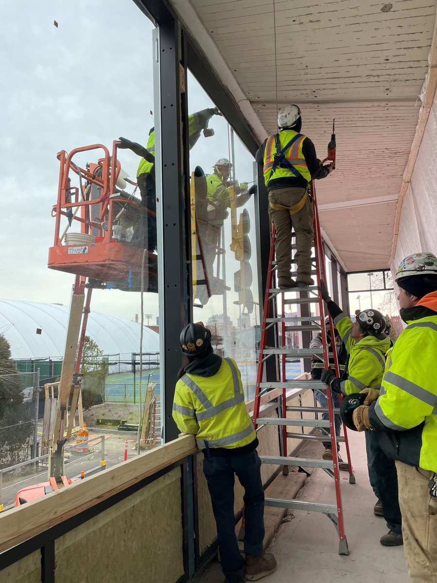 AAWindowPRODUCT's tweet photo. 1000lb glass set ✔️ #SafetyQualityService #AandA https://t.co/JUYji625EM