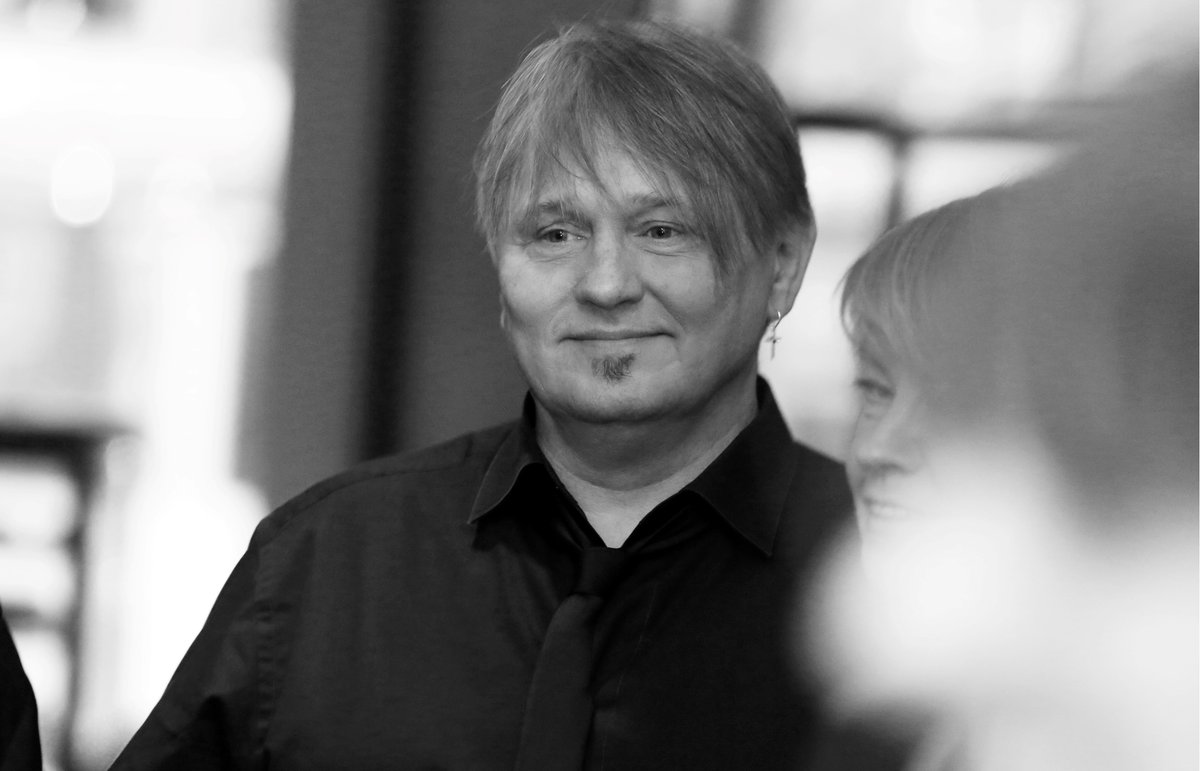 LRZinas's tweet photo. Mūžībā aizgājis grupas “Opus Pro” mūziķis Alex jeb īstajā vārdā Oļegs Andrejevs, ziņo mūziķa piederīgie. https://t.co/SmfPboMAsm

 Foto: Edijs Pālens / LETA https://t.co/1uNcgQqHi9
