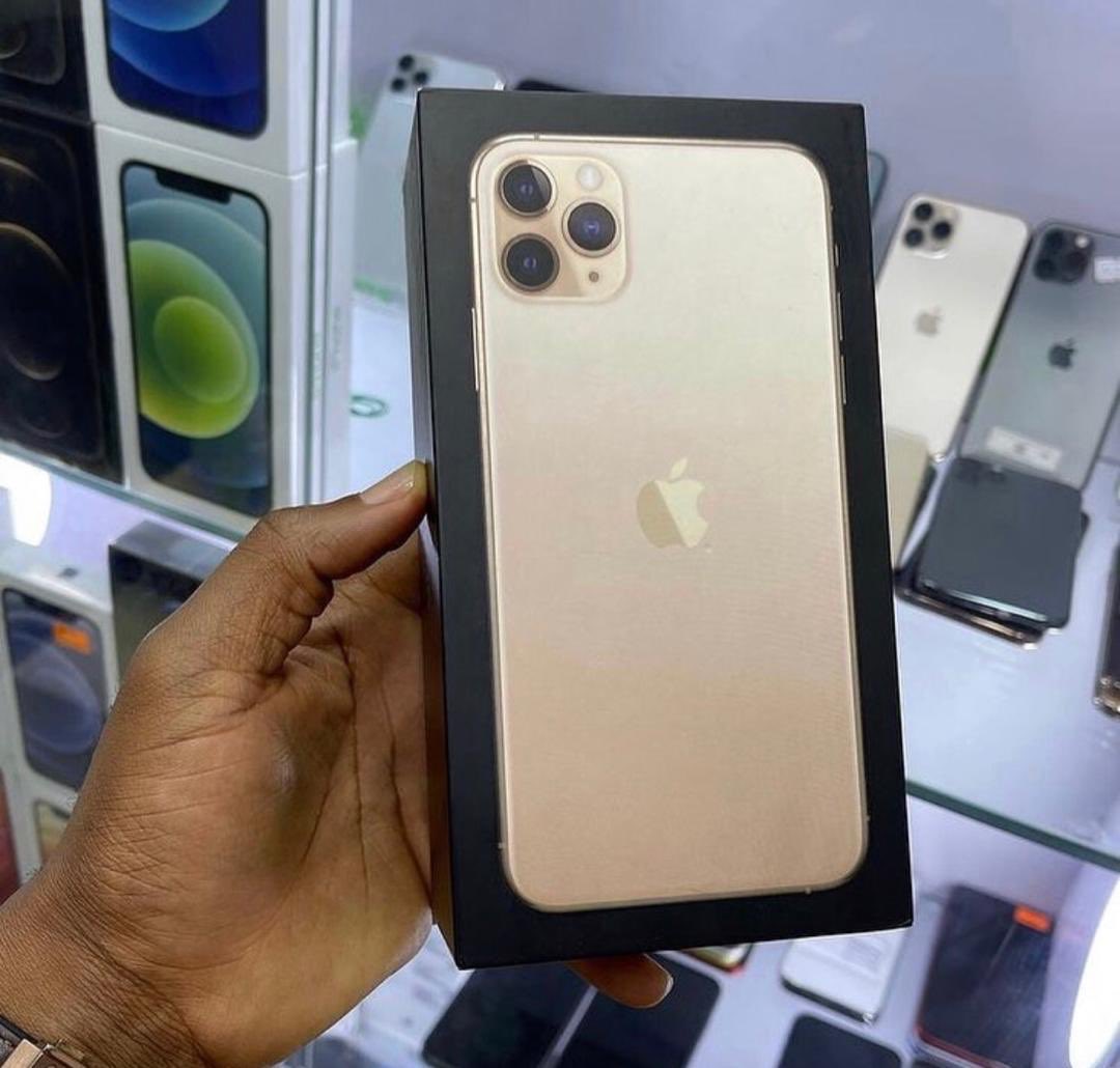 martineziPhones's tweet photo. Available https://t.co/IuC2uFqy0M