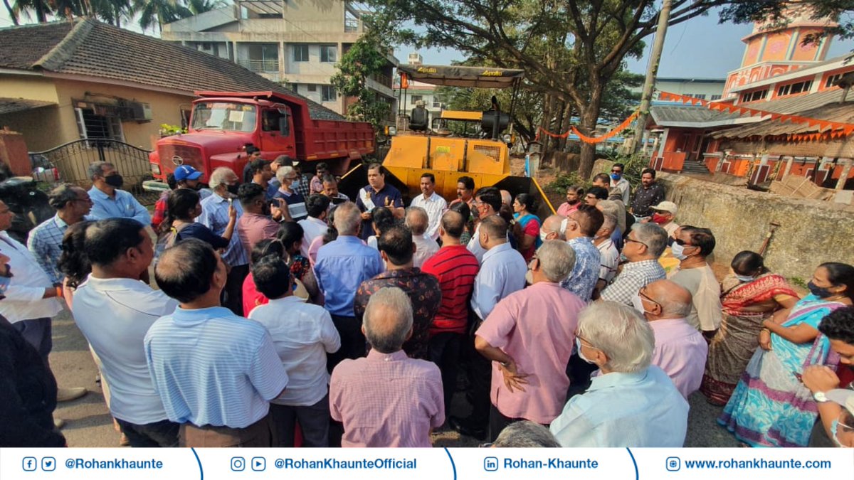 RohanKhaunte's tweet photo. We have commenced with the hot-mix mending of Swami Vivekananda road which is measuring a stretch of almost 3.2km from Sports &amp; cultural club to the secretariat in Penha de Franca Panchayat that is estimated at ₹ 1.6 crores in the work order. 

(1/3) https://t.co/ReZPl2m3Yh