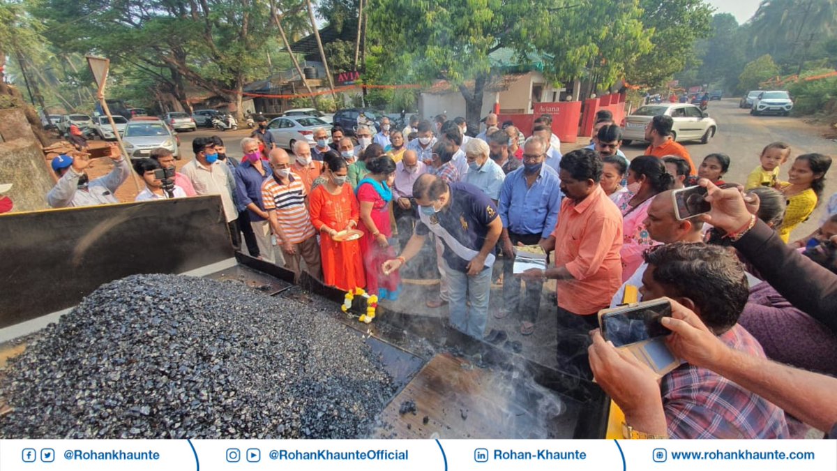 RohanKhaunte's tweet photo. We have commenced with the hot-mix mending of Swami Vivekananda road which is measuring a stretch of almost 3.2km from Sports &amp; cultural club to the secretariat in Penha de Franca Panchayat that is estimated at ₹ 1.6 crores in the work order. 

(1/3) https://t.co/ReZPl2m3Yh