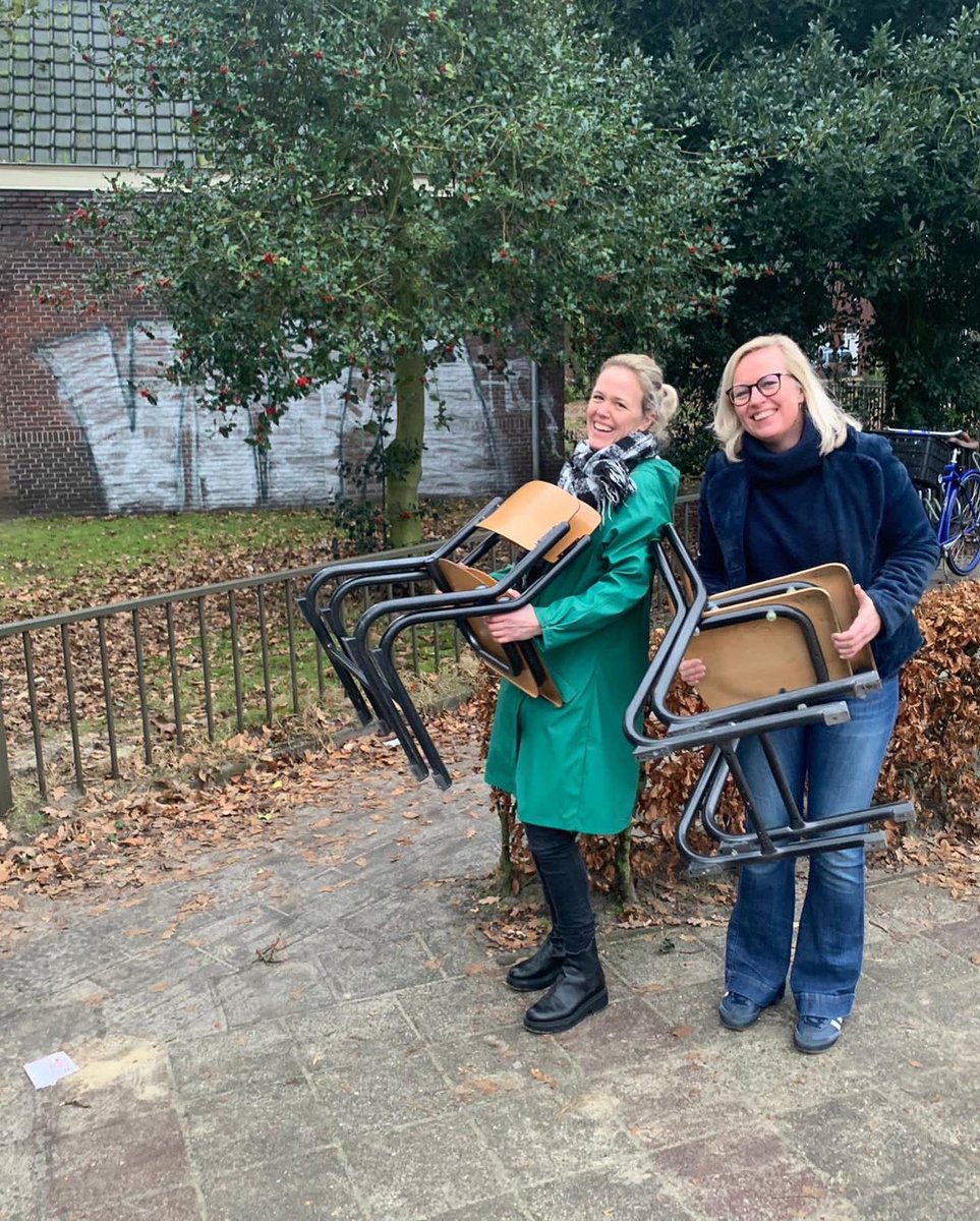 WYCF_SL's tweet photo. Its happening now in Holland.
#MyGiveingStorysl from the #netherlands 🇳🇱 to #sierraleone🇸🇱

Over 40 volunteers involved.
We are together in this LIVE in the Netherlands. Thank you Wegdam Foundation , Brian Wegdam , Raymond Wegdam including all volunteers involved. 

BIG LOVE ❤️ https://t.co/RKVPRcXC6V