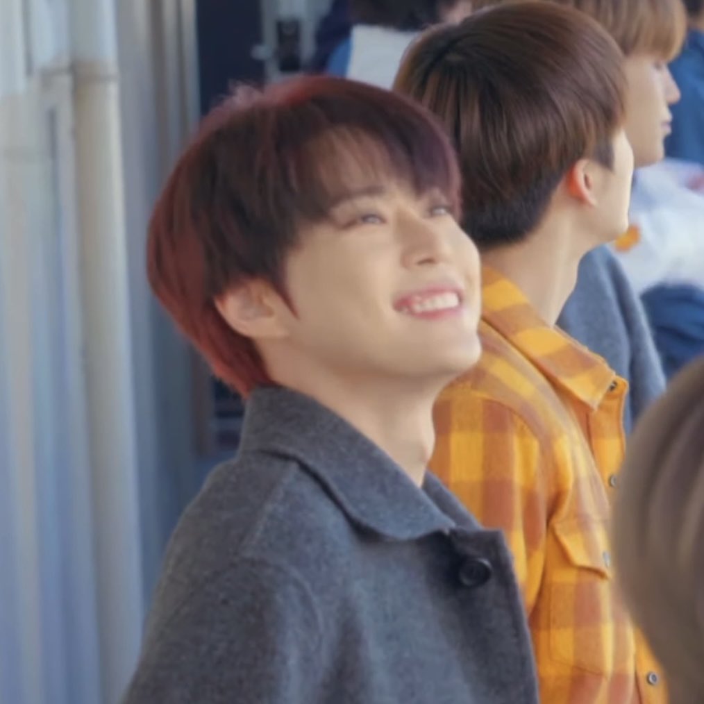 저화질의 도영 tweet media