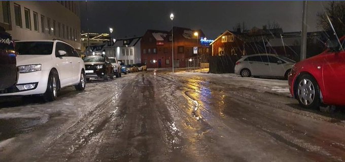 Tried to go out for a run. Forgot Iceland is frozen this time of year... https://t.co/zdTcRwrVzt<a href="/tag/rockthevote"class="tags"><span>#rockthevote</span></a>