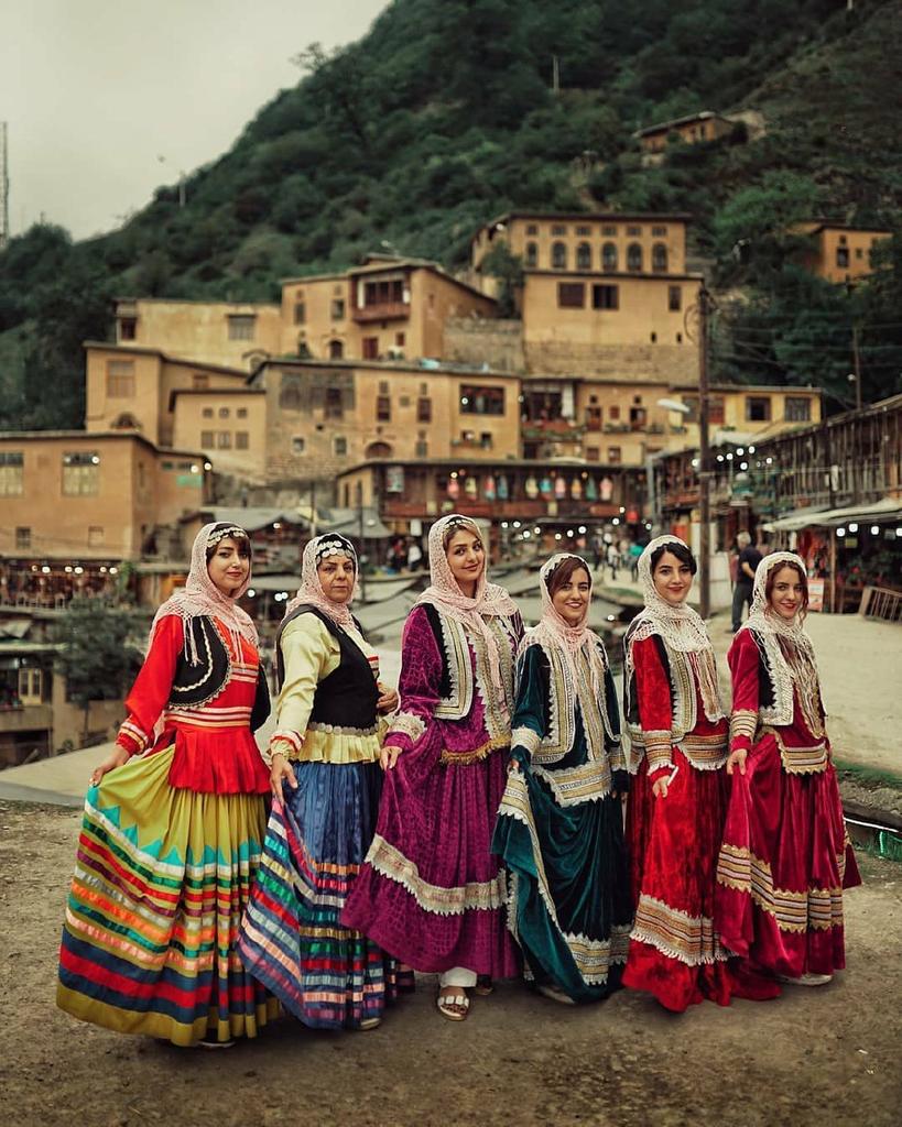 iFILMEnglishWeb's tweet photo. #Masouleh, live and kicking
📸Credits to Berkearakli
HT: @TAPPersiaTravel
#gilan #rasht #mustseeiran #mustseeguilan #irantravel #tourism_iran #everydayiran #beautiful_iran #irantourist #irangardi #iranemoon #shomal #iran #shotoniphone https://t.co/UtMQ9Fk2df