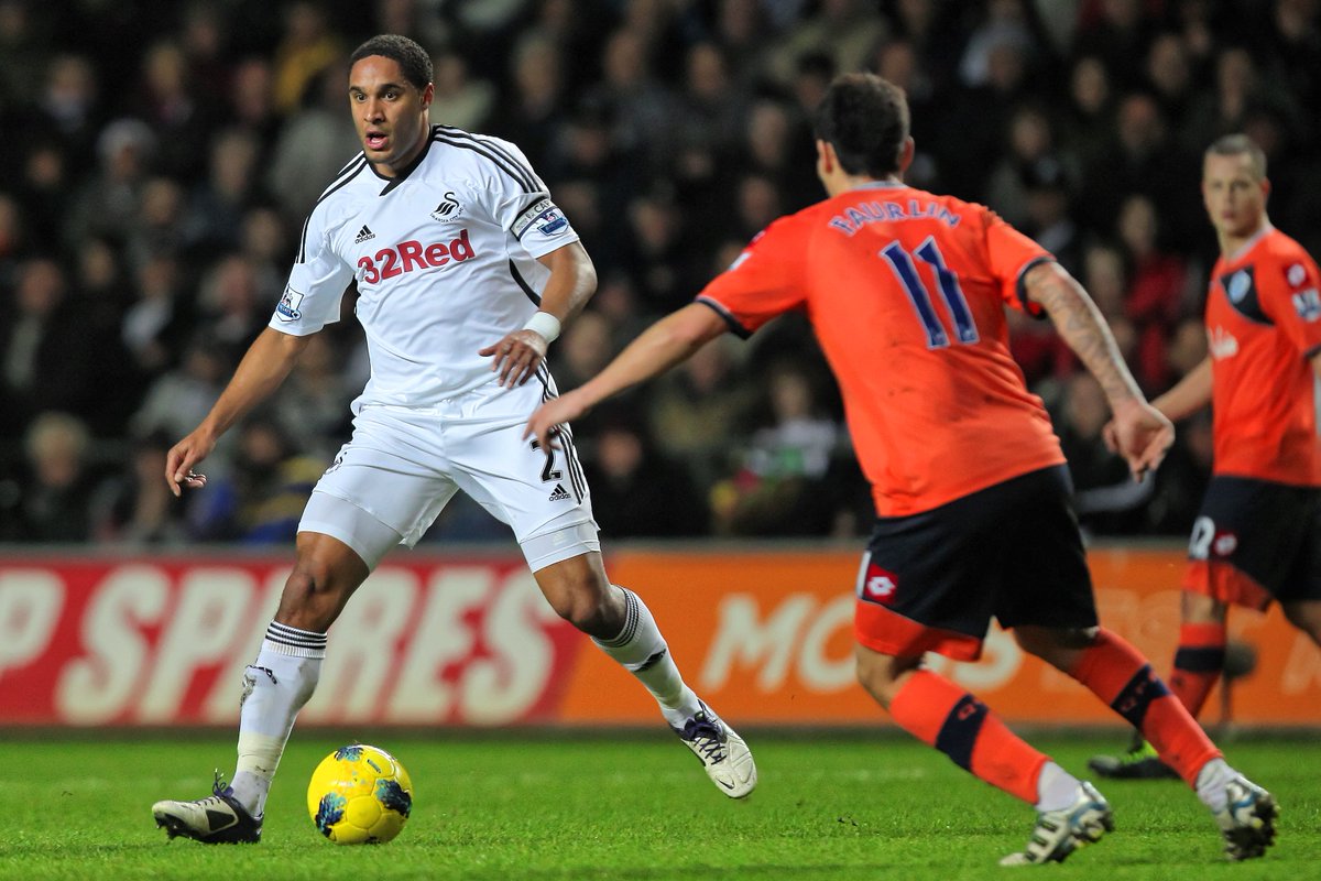 athenapics's tweet photo. 10 years ago, @SwansOfficial  drew against @QPR #LibertyStadium, #dannygraham scored for Swans, first year in @premierleague. https://t.co/7VNuNkJq7q official photographers since 2008. #premierleague #scottsinclair #wayneroutledge #ashleywilliams #nathandyer #brendanrodgers https://t.co/7XnsVQXEl5