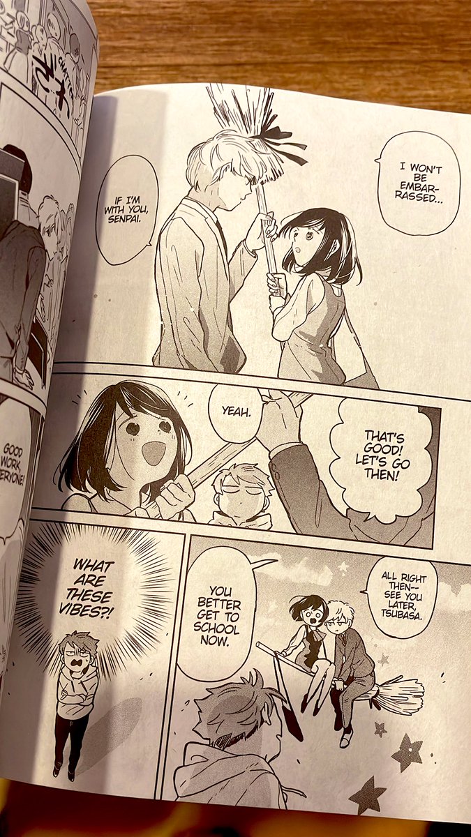 魔女先輩日報のアメリカ版と13年後の君の韓国版をいただきました。
めちゃめちゃかわいいよ〜書き文字も翻訳されている…
魔女先輩日報は2022/1/11発売だそうです⭐️
https://t.co/Nfu427aHnQ 