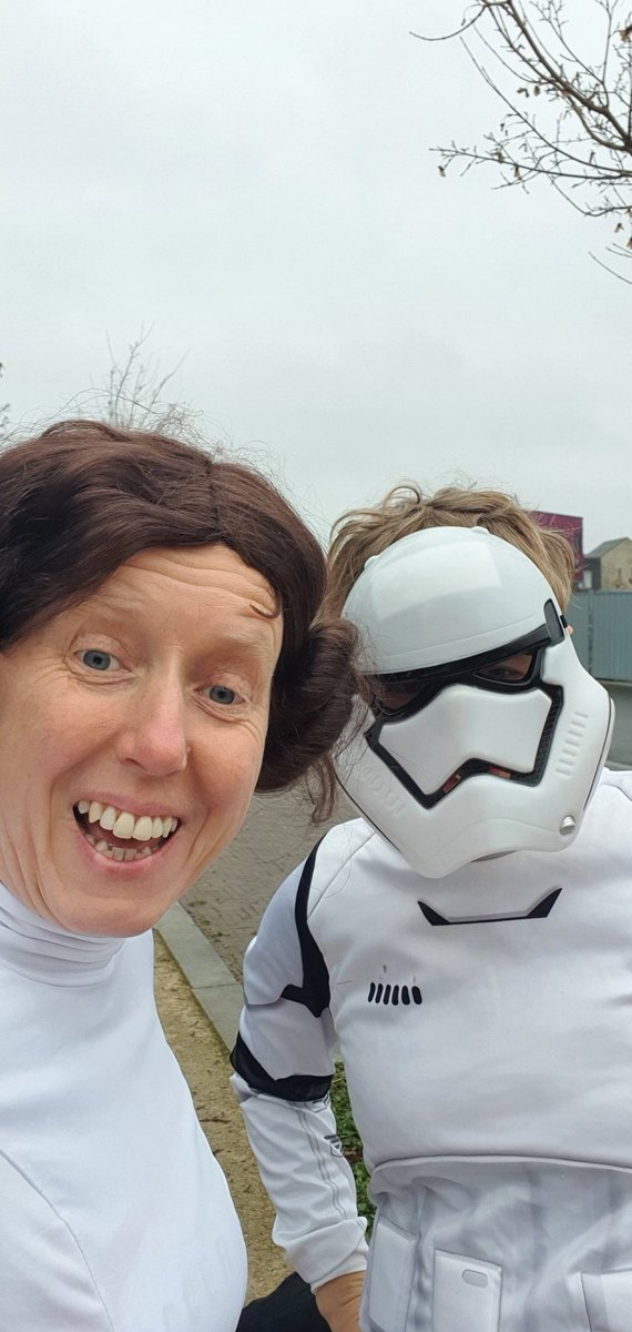 Prof. Claire Thompson (@claire6thompson) on Twitter photo Using the force to run off the mince pies and cheese on our annual #CarrieFisher tribute run. #hiRoo! <a href="/freyaliiv/">freya liiv</a> <a href="/roogreen/">Roo Green</a> <a href="/Gill_D/">Gill Davidson</a> <a href="/StandardIssueUK/">Standard Issue</a> @emilytomshep <a href="/SkatingMadam/">Tracey Conroy</a> @clareworley #JoinIn Using the force to run off the mince pies and cheese on our annual #CarrieFisher tribute run. #hiRoo! <a href="/freyaliiv/">freya liiv</a> <a href="/roogreen/">Roo Green</a> <a href="/Gill_D/">Gill Davidson</a> <a href="/StandardIssueUK/">Standard Issue</a> @emilytomshep <a href="/SkatingMadam/">Tracey Conroy</a> @clareworley #JoinIn
