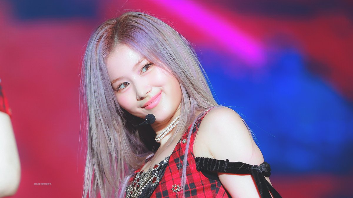 GP1229_'s tweet photo. ❤️‍🔥
#사나 #SANA https://t.co/tHBymkAN5z