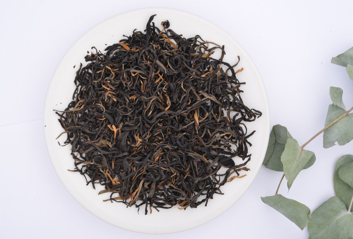 Ever seen some Tippy Golden Flowery Orange Pekoe this beautiful ?

#organictea #Assam #Sustainability #Premium #blacktea #supportsmallbusiness #supportlocal #Sales
