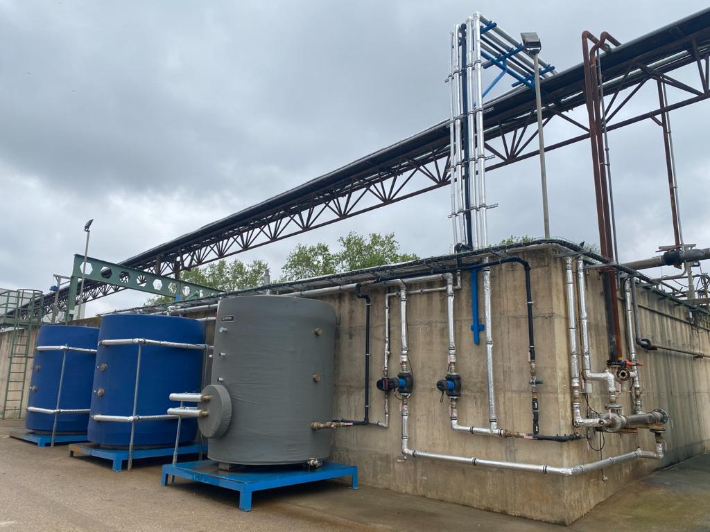 CasalsAlso's tweet photo. Automatización calentamiento de reactor biológico con placas solares, con sistema de control y registro de datos.

#solarpower #automation #automatizacion #registrodedatos https://t.co/1NZ4c9Hhps