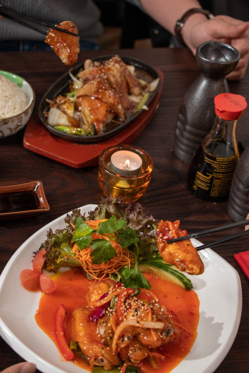 EatokyoCapel's tweet photo. Finish 2021 off in style by dining in elegance @eatokyocapelstd1 🥂 Call us on 018782799 to book a table, or visit the link in our bio 📱

#EatokyoCapelStreet #Eatokyo #TokyoTuesdays #Tuesday #SushiPlatter #sushi #SushiDublin #Norimaki #Asianfood #AsianCuisine #Sushi #Ramen https://t.co/XXK2dGNw8N